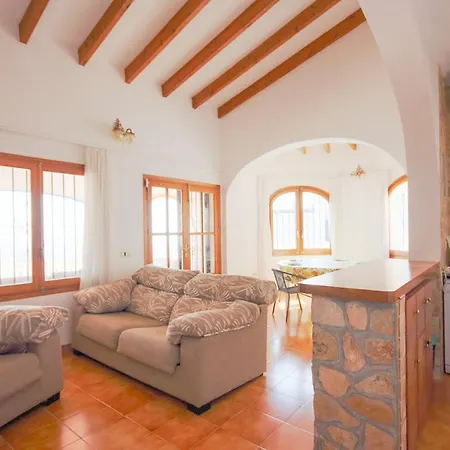 Villa Cucarres 0705 *